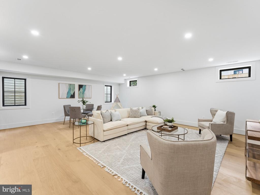 4608 2ND ROAD N