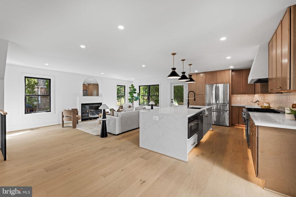 4608 2ND ROAD N