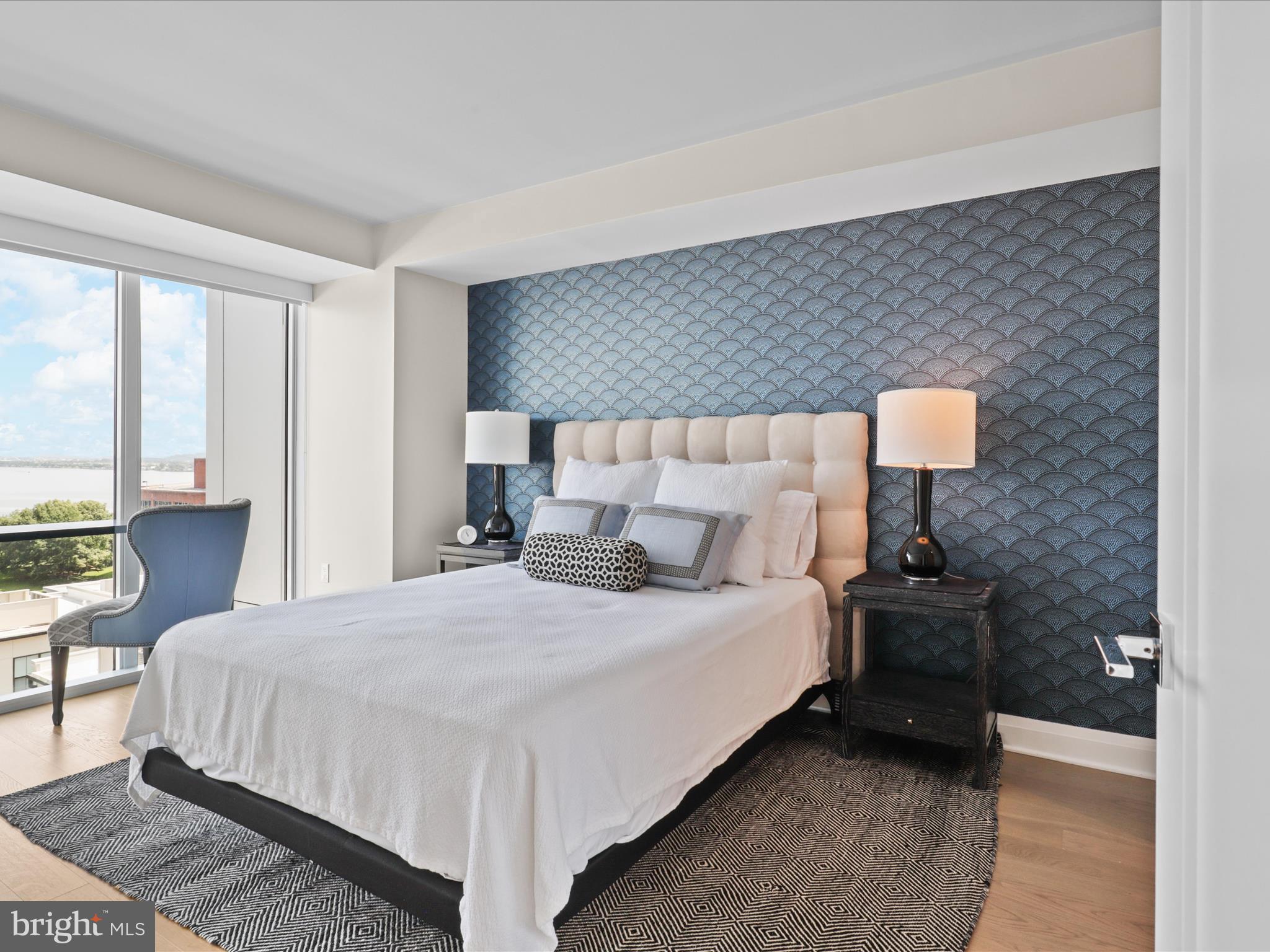 925 N FAIRFAX ST #704