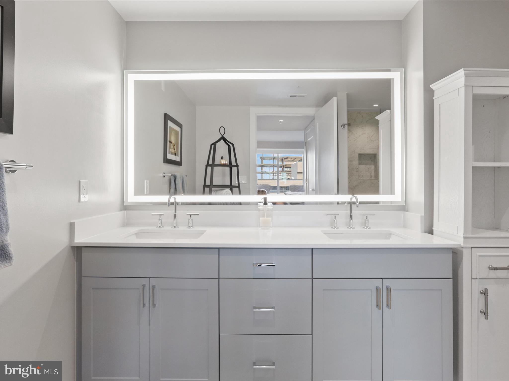 925 N FAIRFAX ST #704