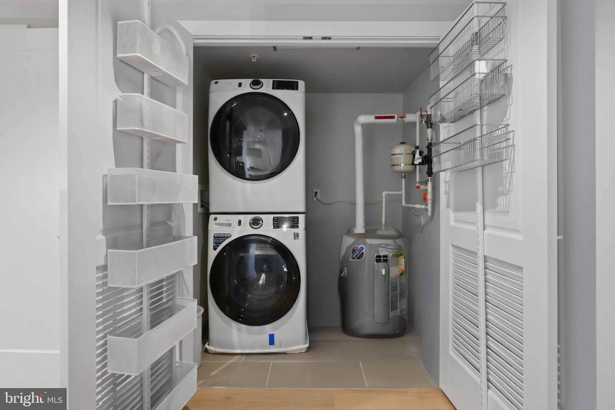 925 N FAIRFAX ST #704