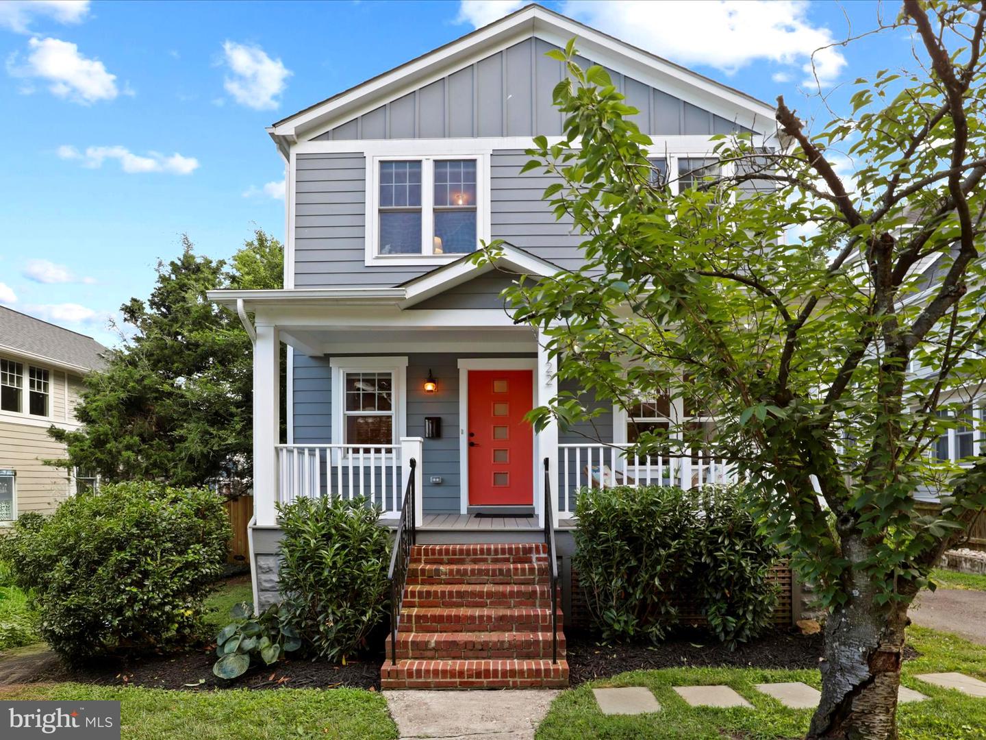 22 W del Ray Ave