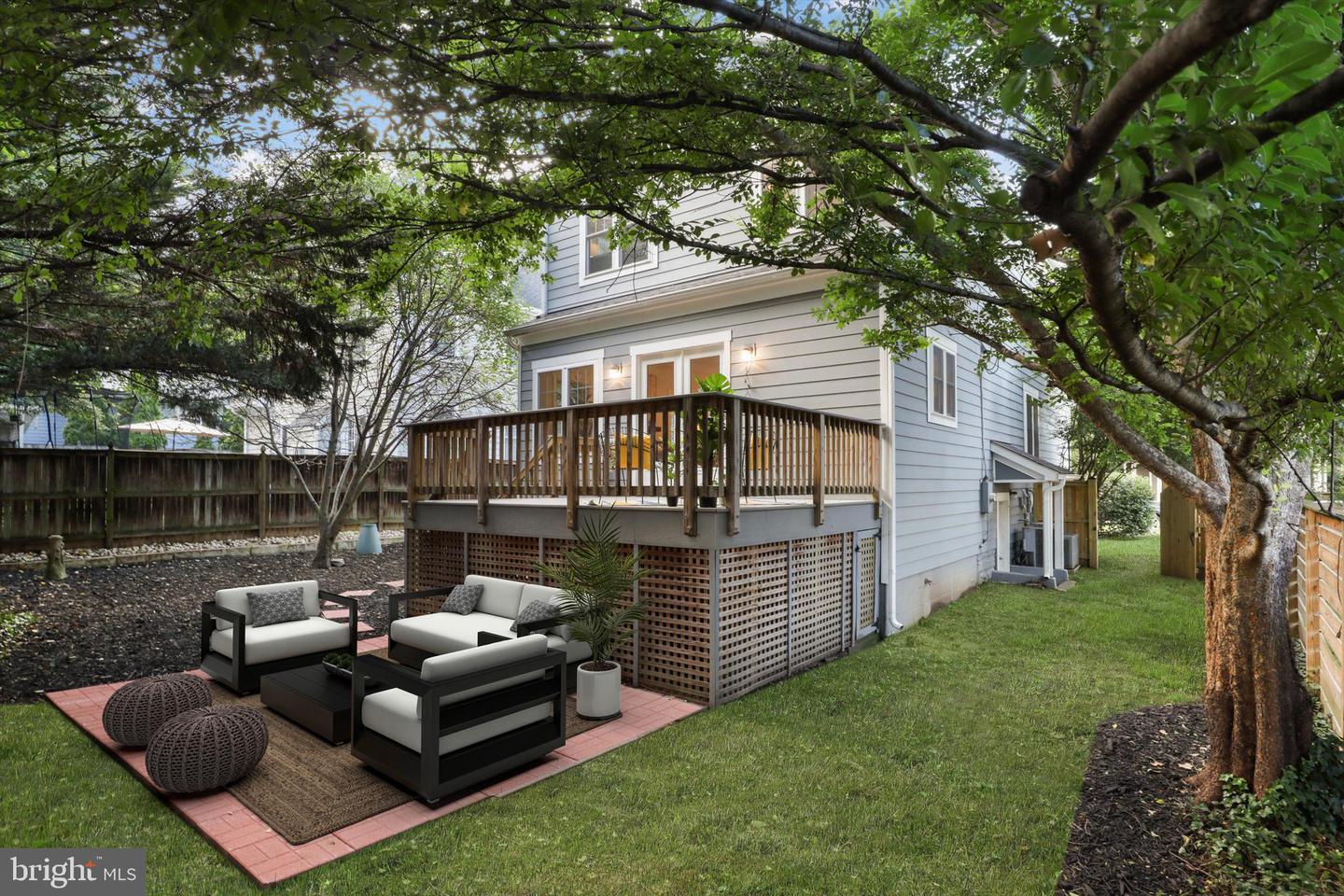 22 W del Ray Ave