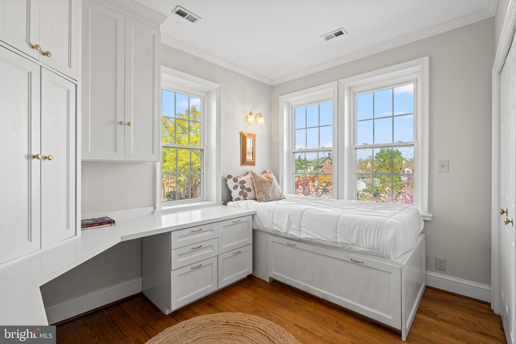 539 S COLUMBUS STREET