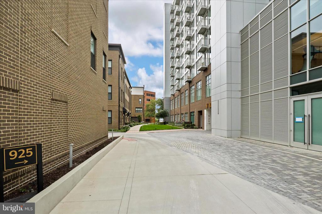 925 N FAIRFAX STREET 311
