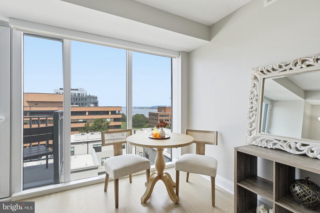 925 N FAIRFAX STREET Unit: 704