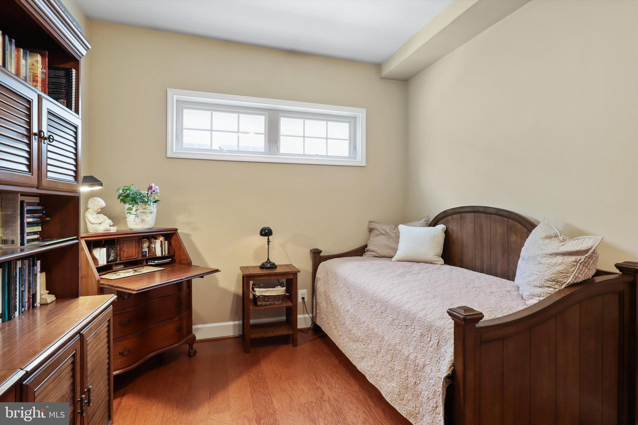 8883 White Orchid Place