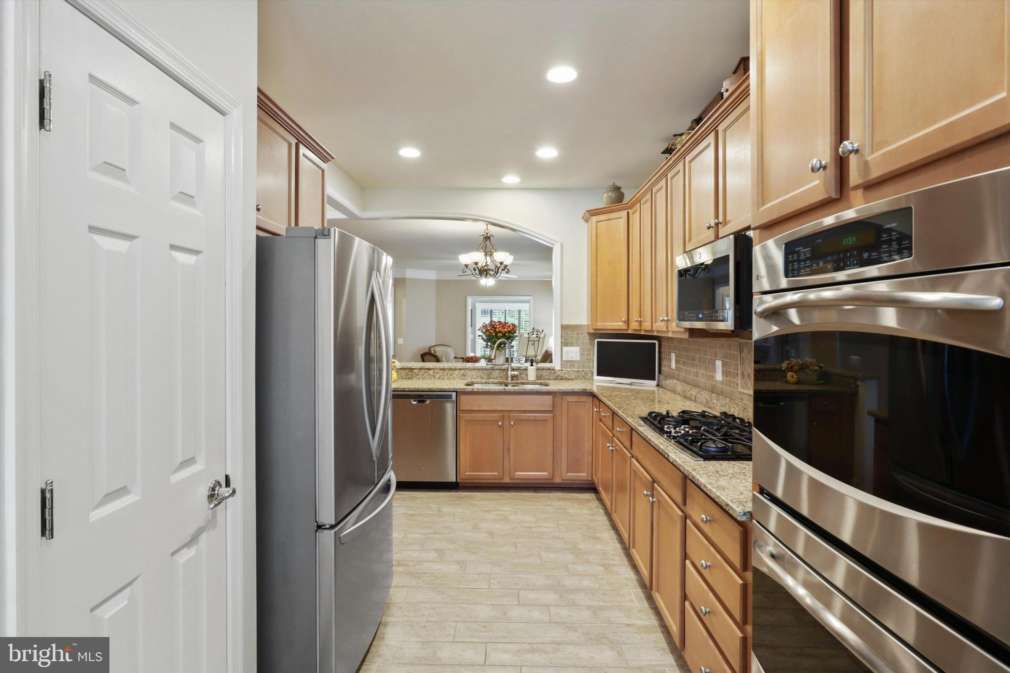 8883 White Orchid Place