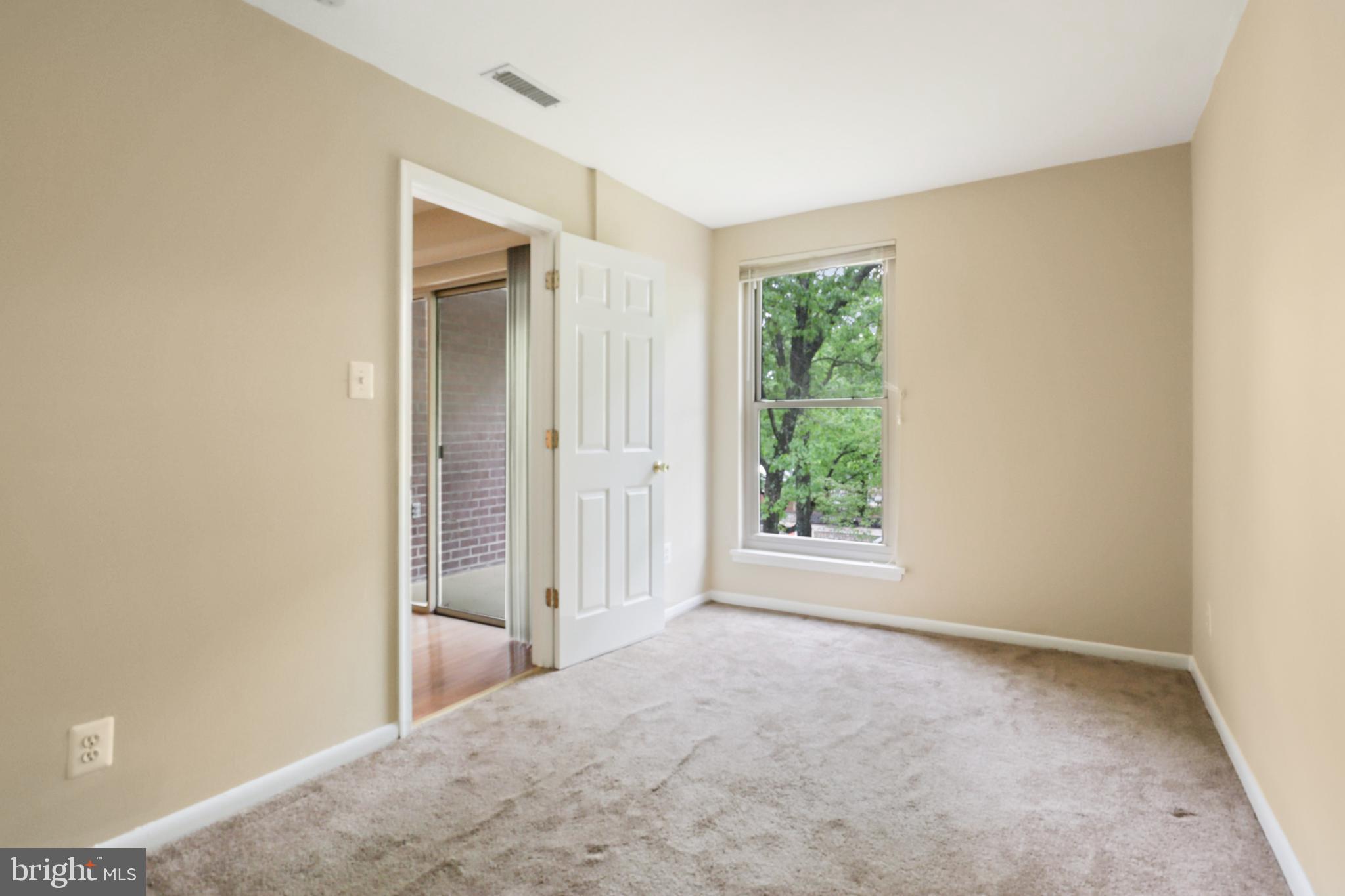 3308 Woodburn Village Dr #32