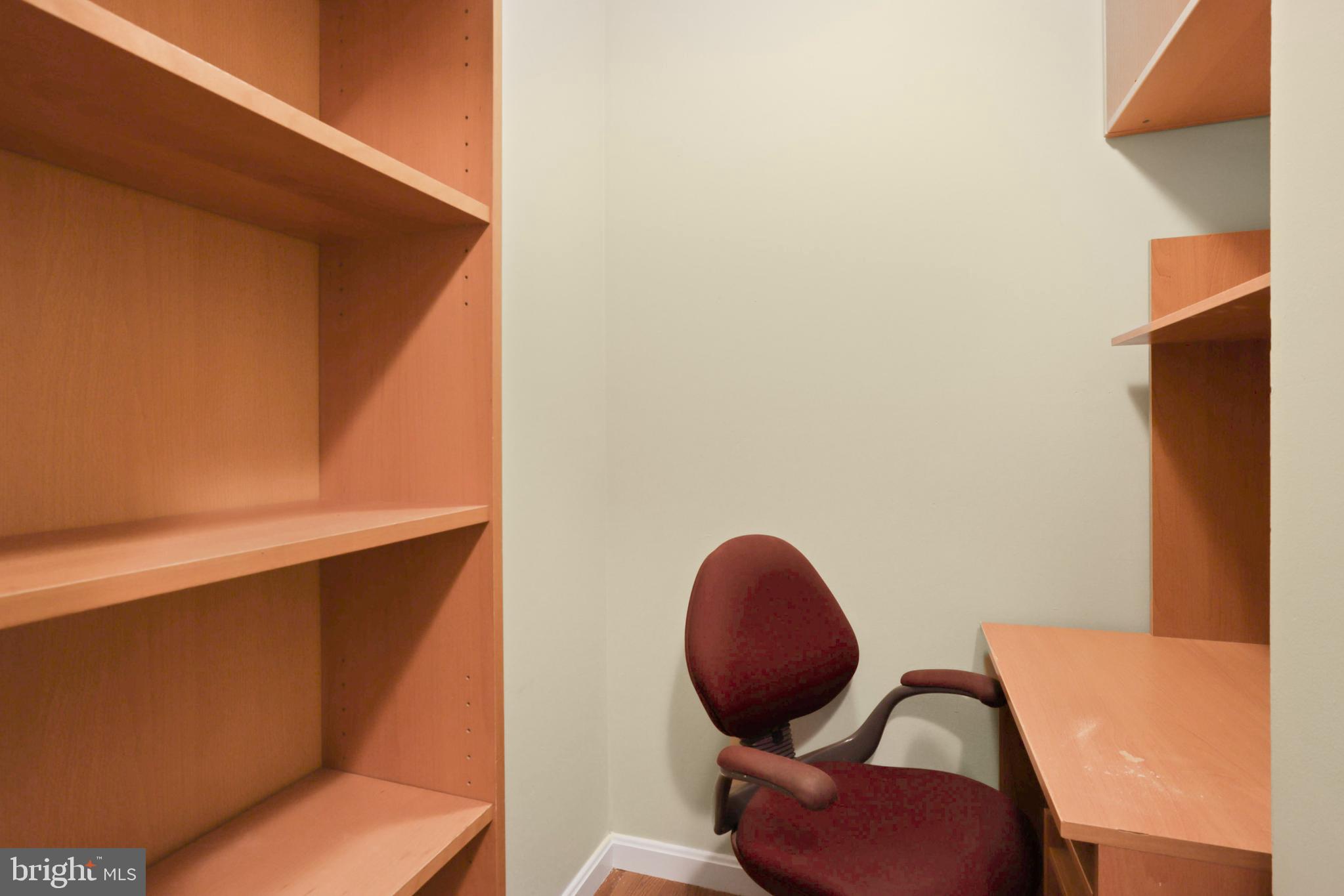 3308 Woodburn Village Dr #32