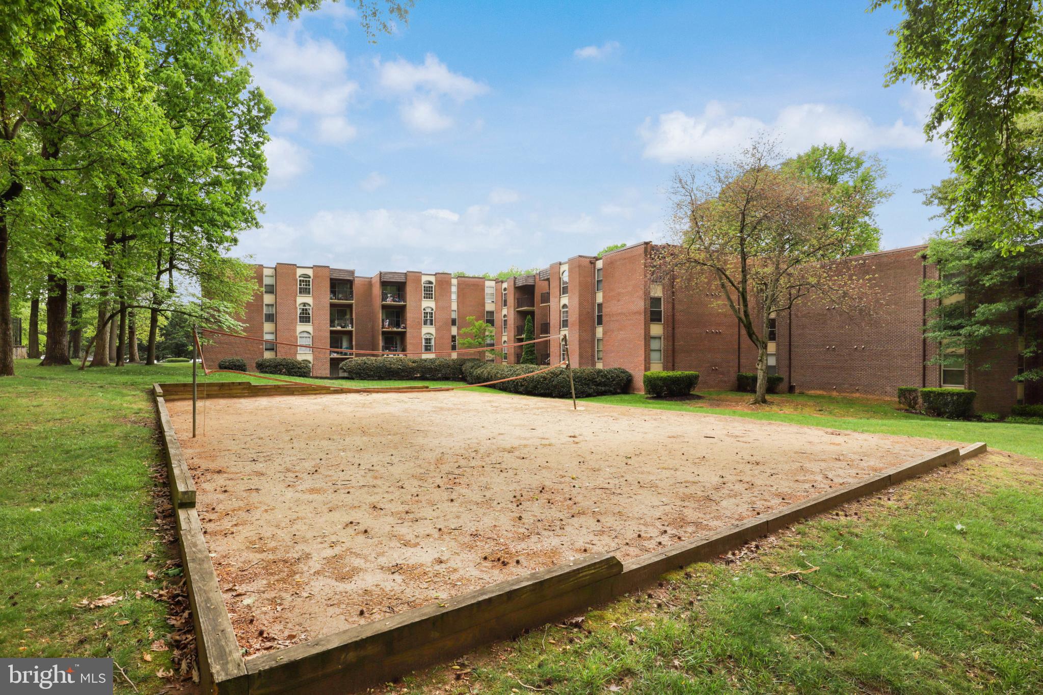 3308 Woodburn Village Dr #32