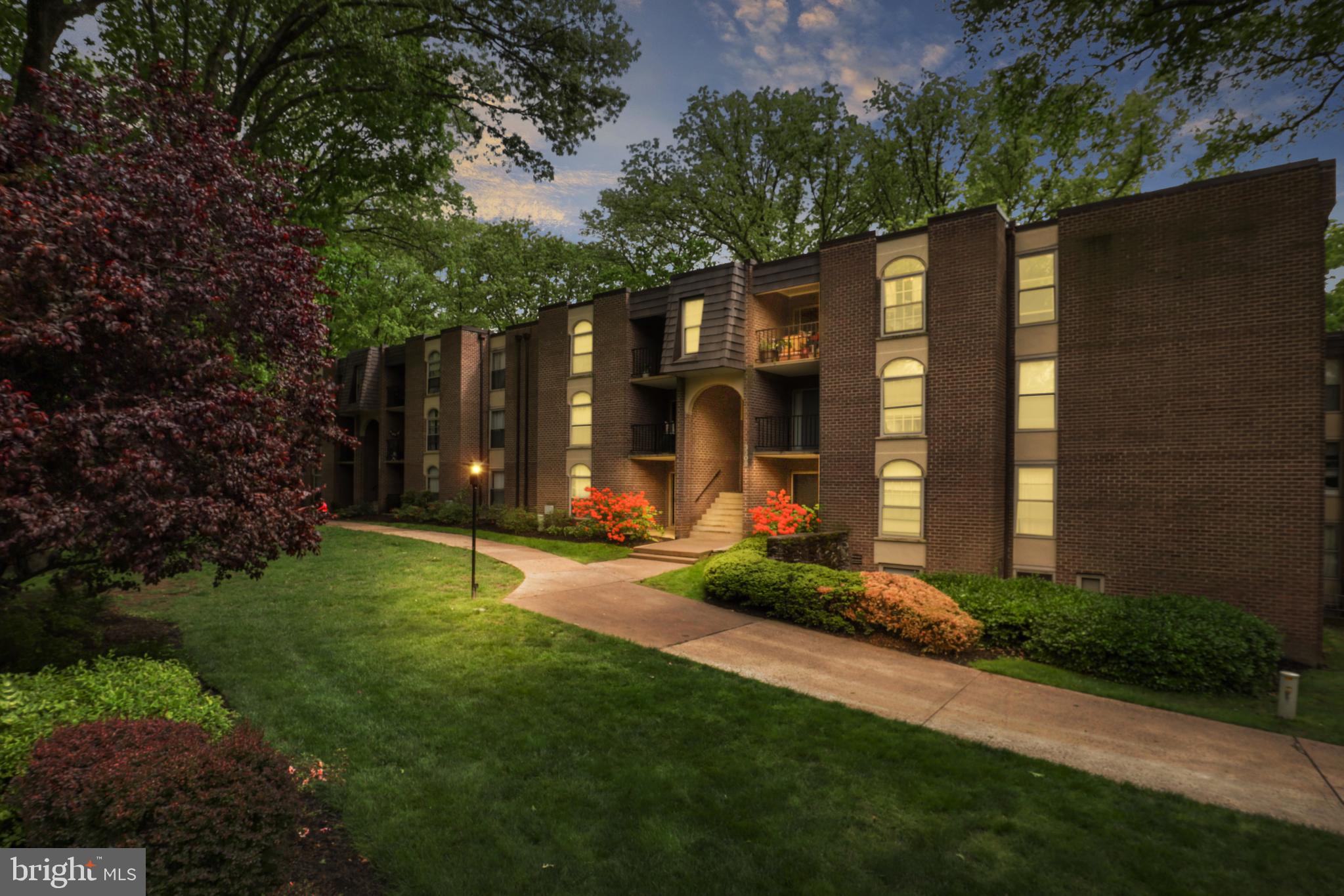 3308 Woodburn Village Dr #32