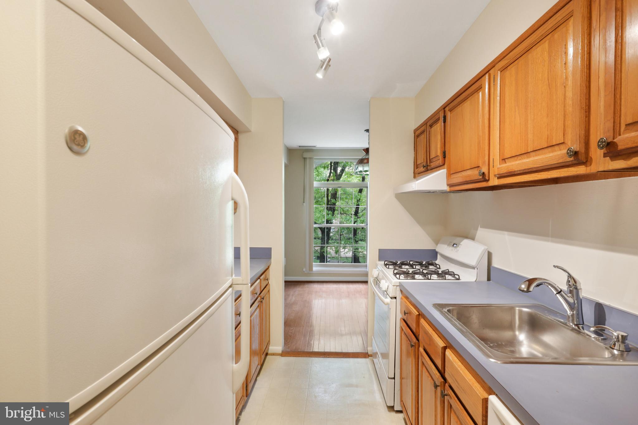 3308 Woodburn Village Dr #32