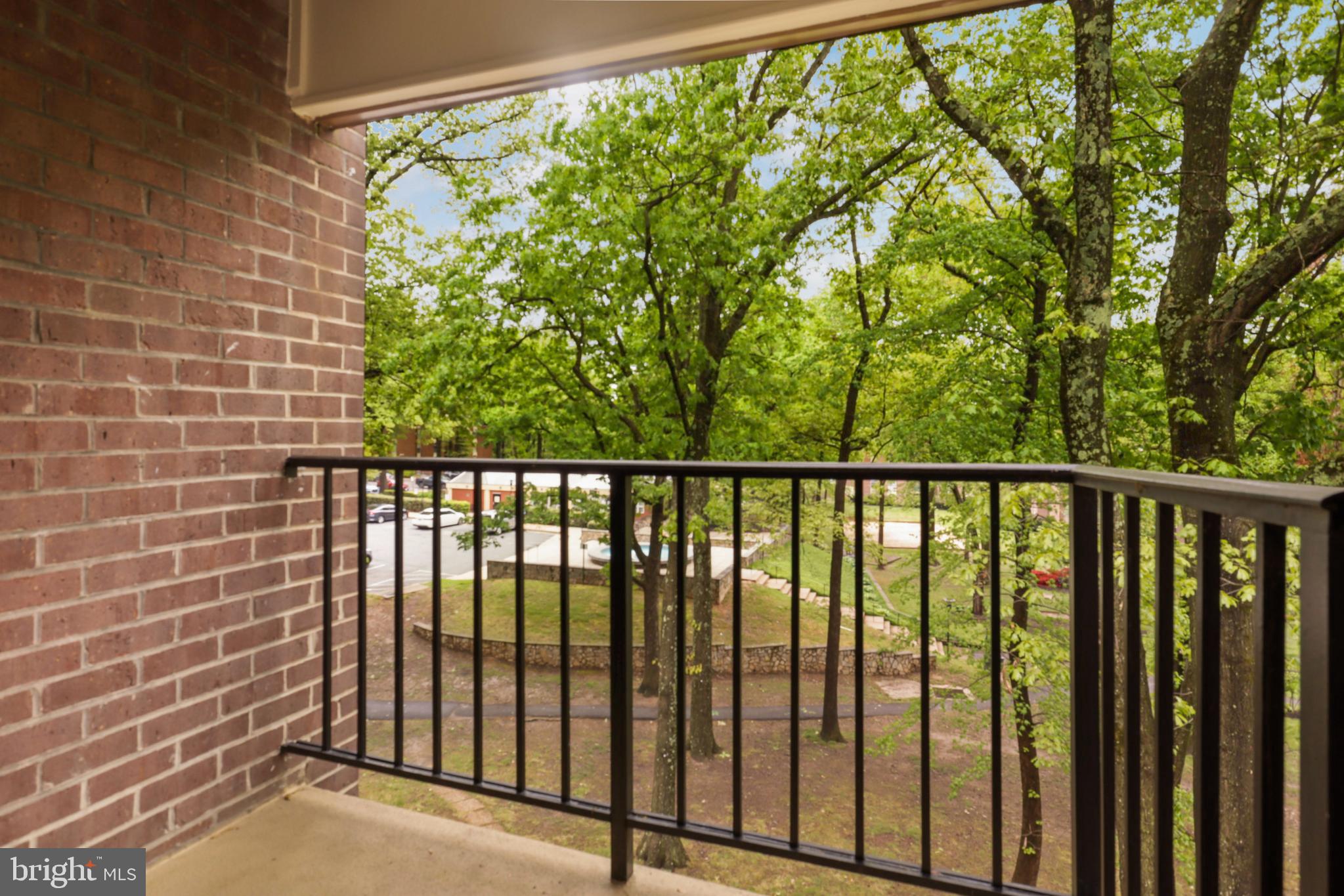 3308 Woodburn Village Dr #32