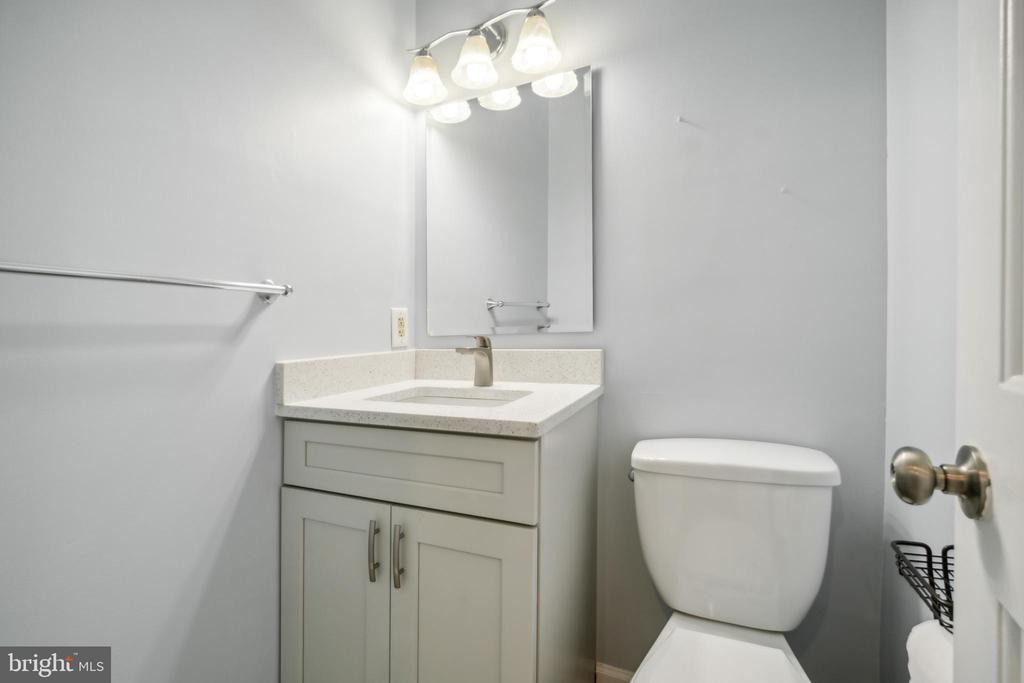 7150 WESTFIELD CT