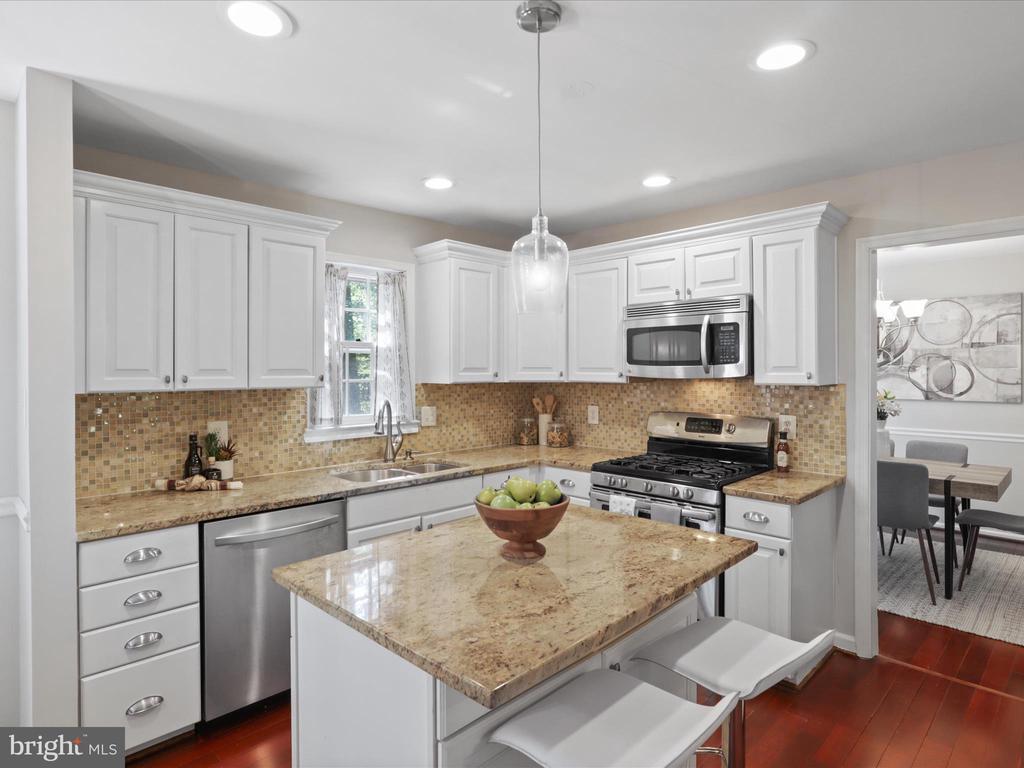 4993 Dequincey Dr