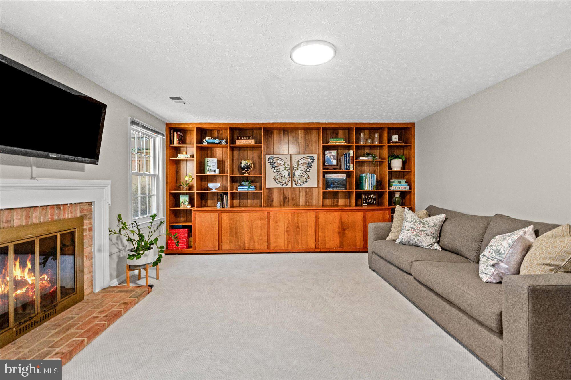 1567 McLean Commons Ct