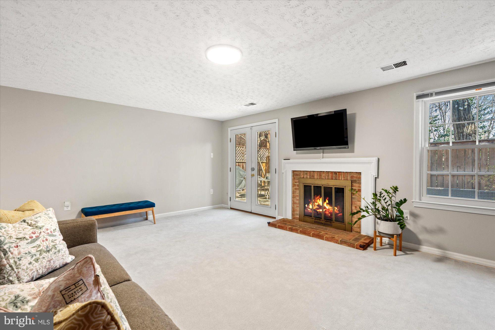 1567 McLean Commons Ct