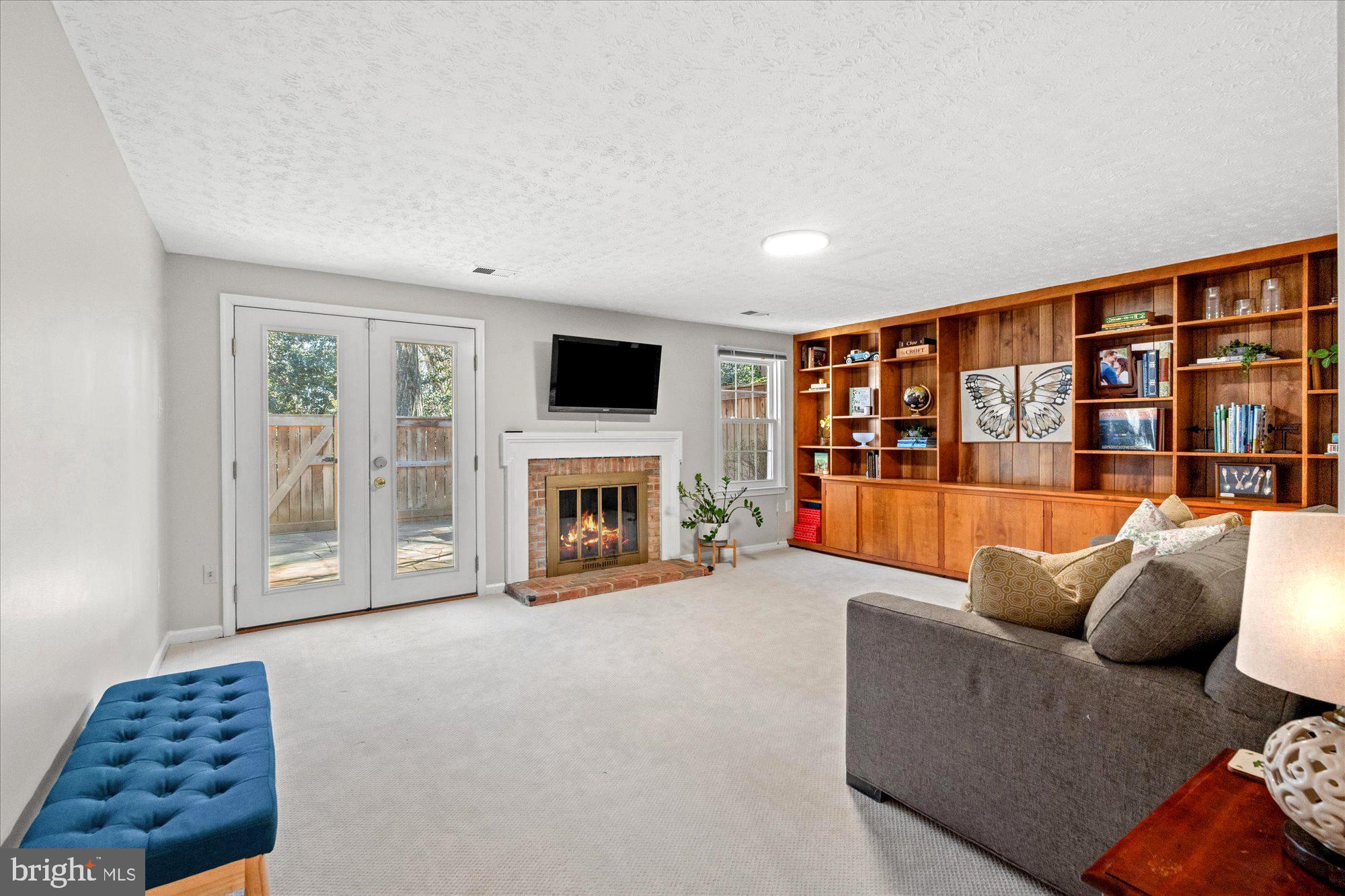 1567 McLean Commons Ct