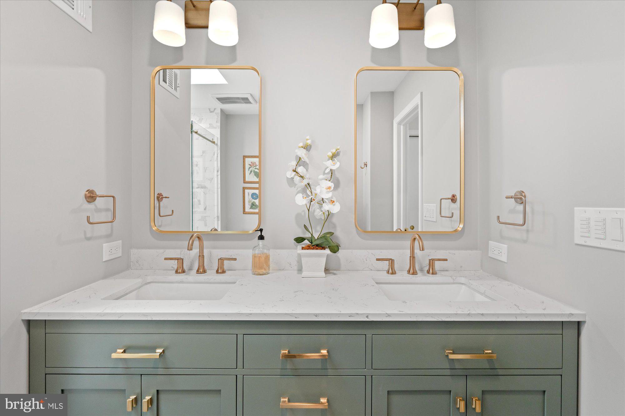 1567 McLean Commons Ct