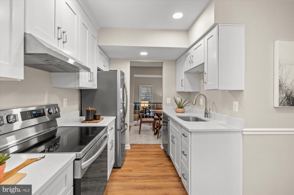 5025 HEAD CT
