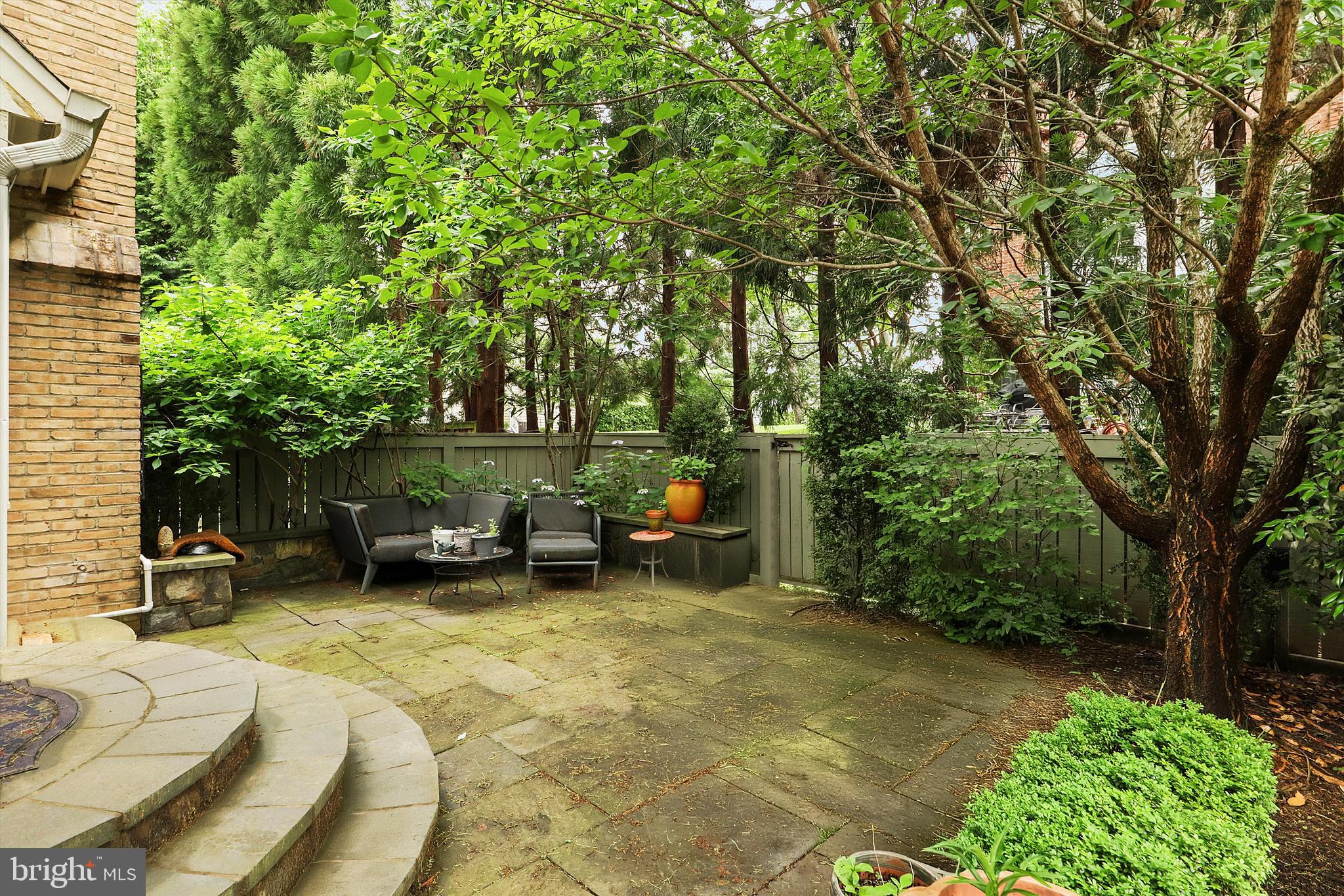 1564 McLean Commons Ct