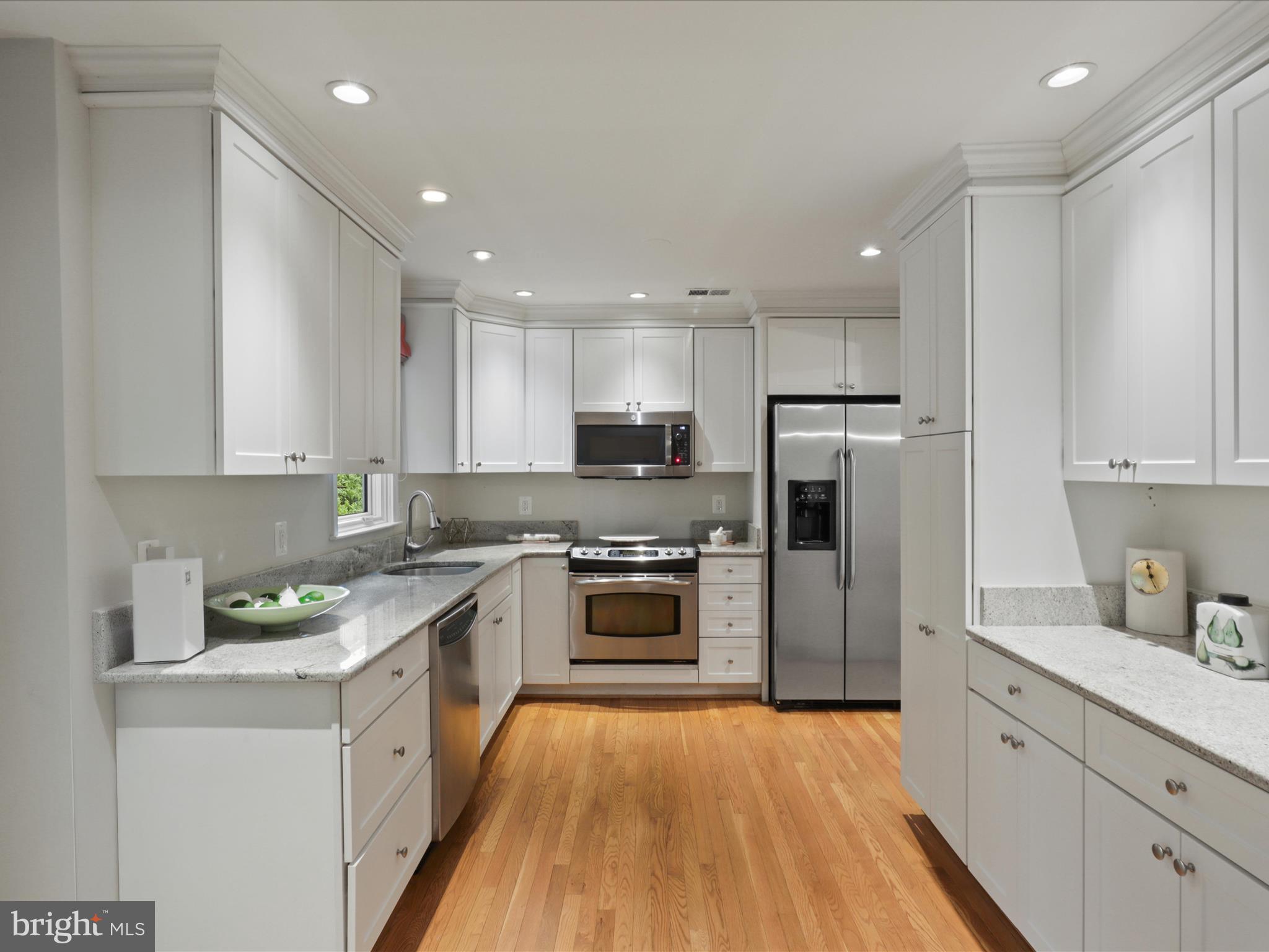 1564 McLean Commons Ct