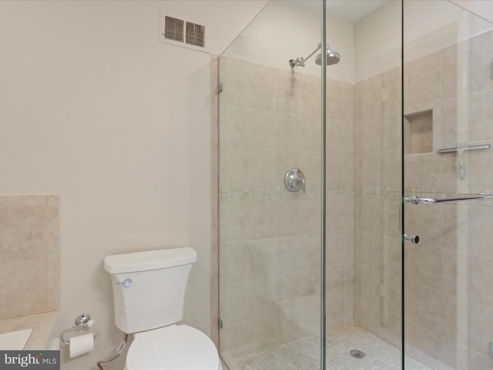 1564 McLean Commons Ct