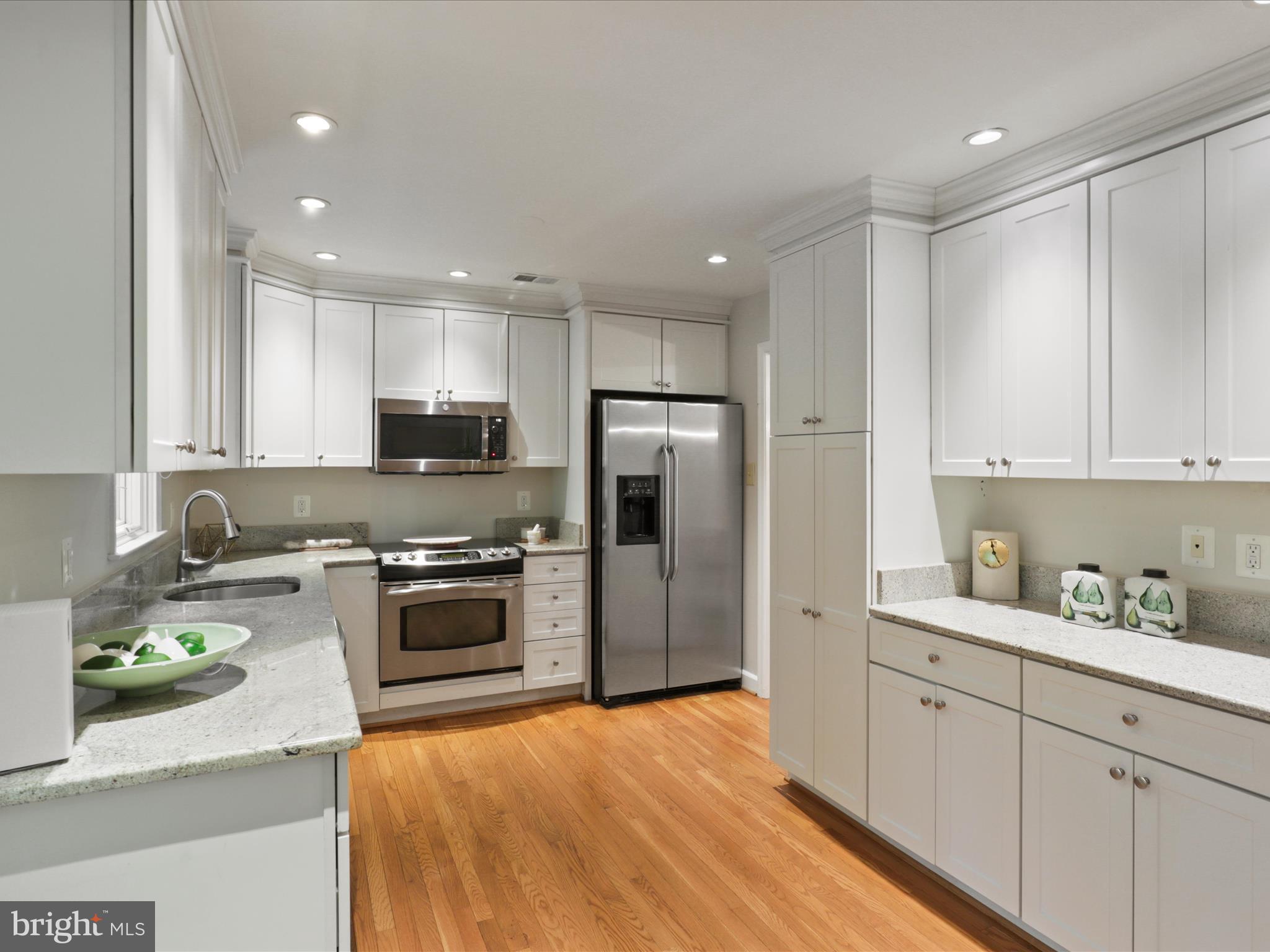 1564 McLean Commons Ct