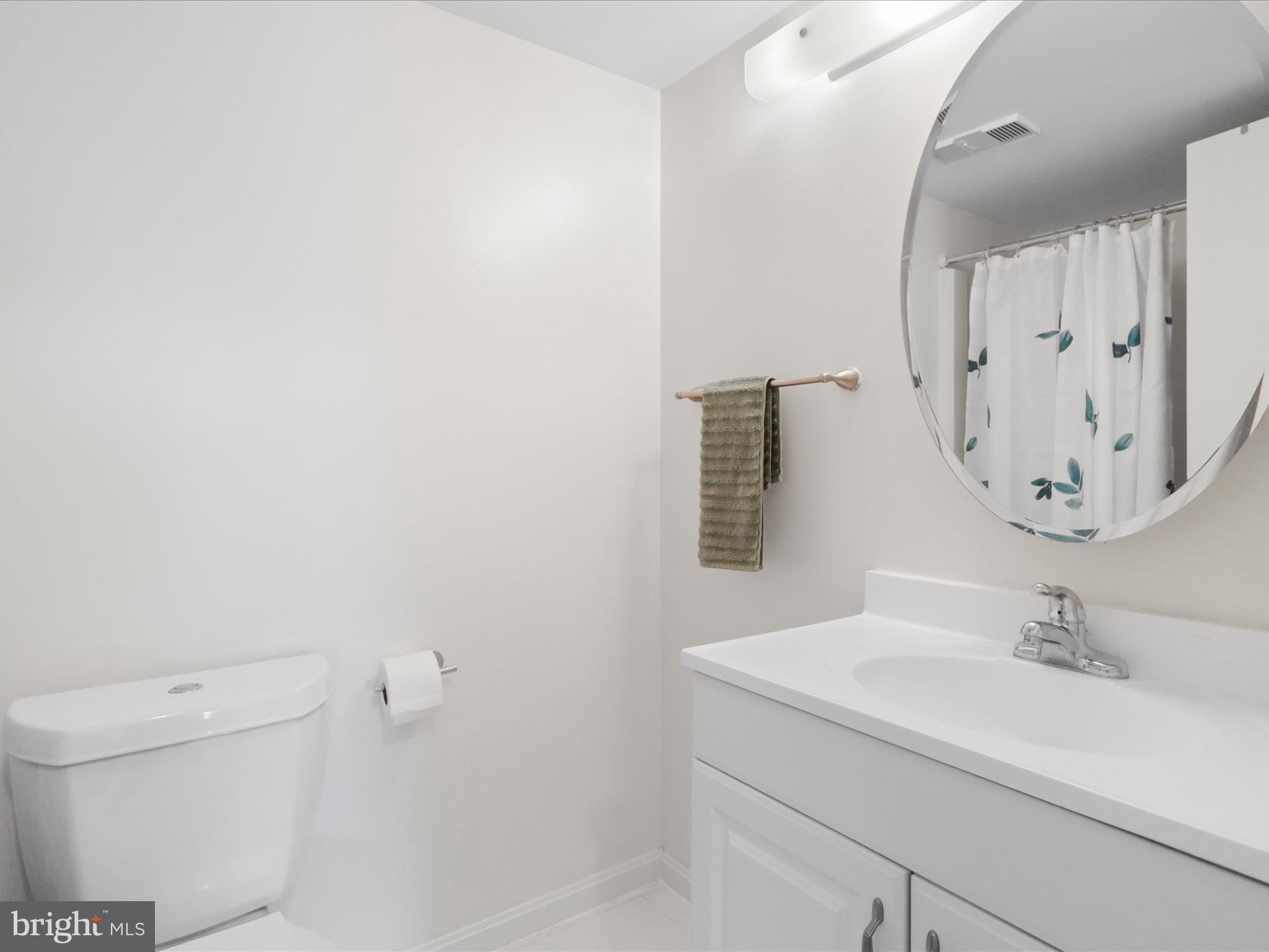 5837 COVE LANDING RD #301