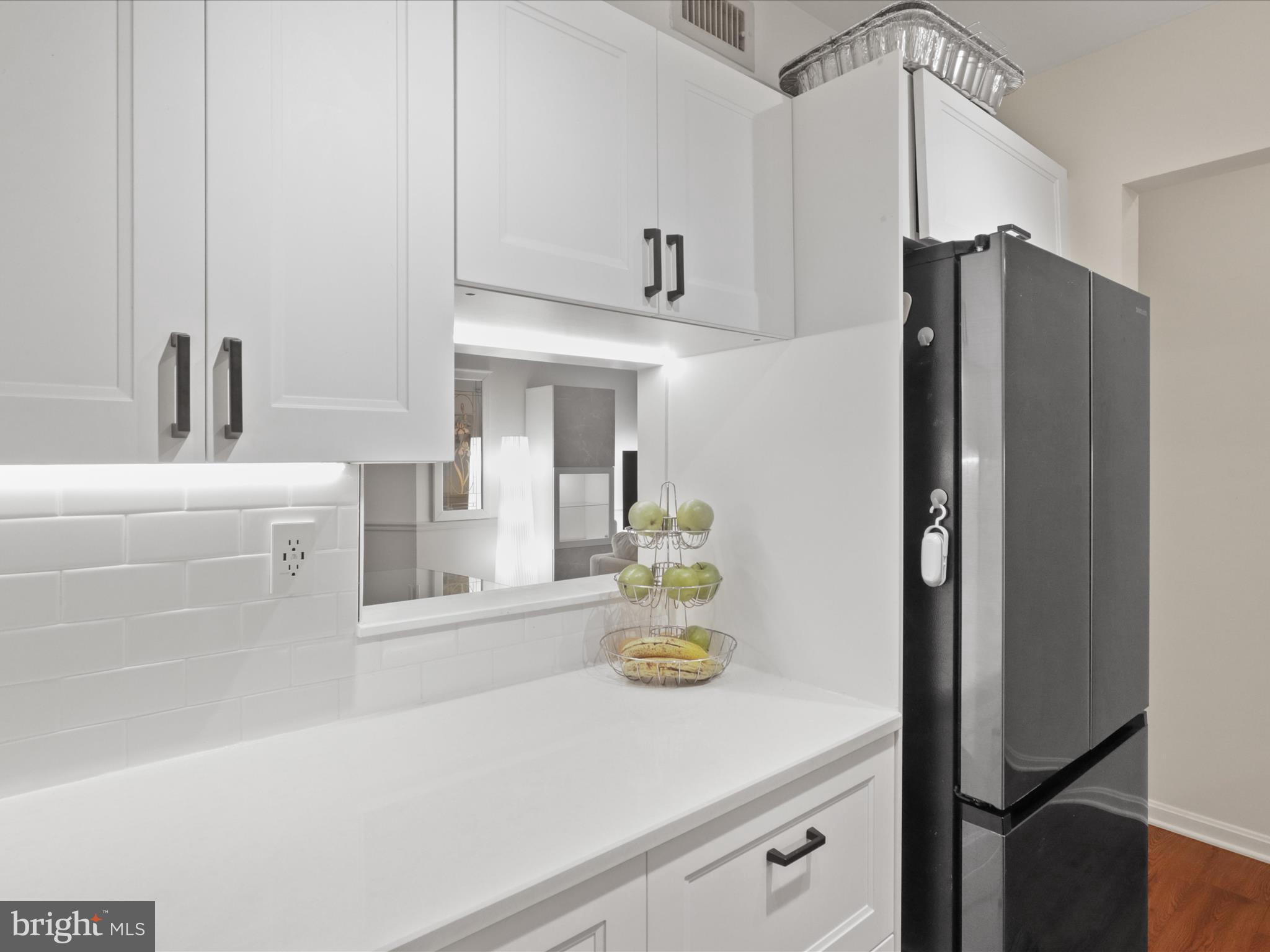 5837 COVE LANDING RD #301