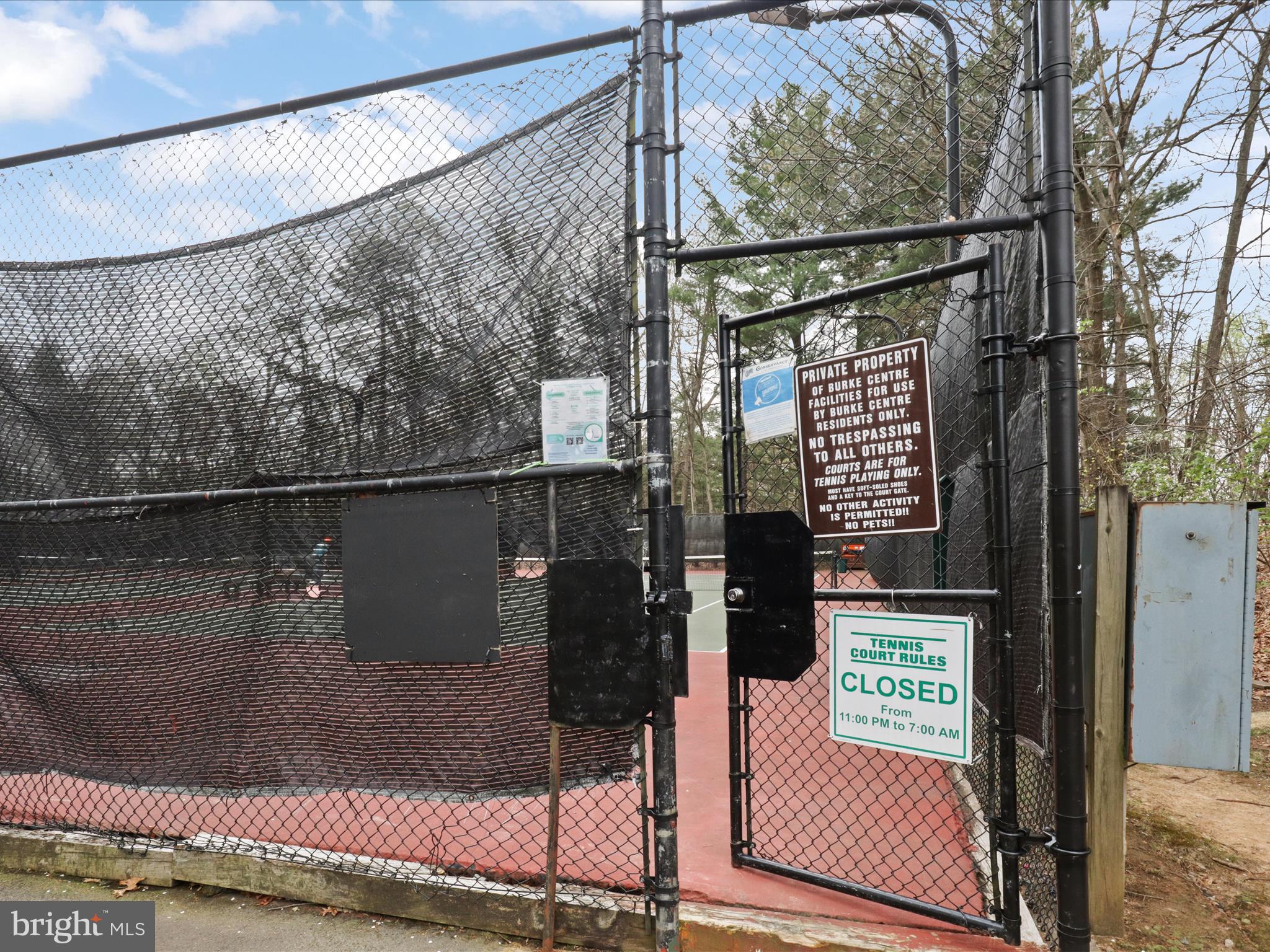 5837 COVE LANDING RD #301