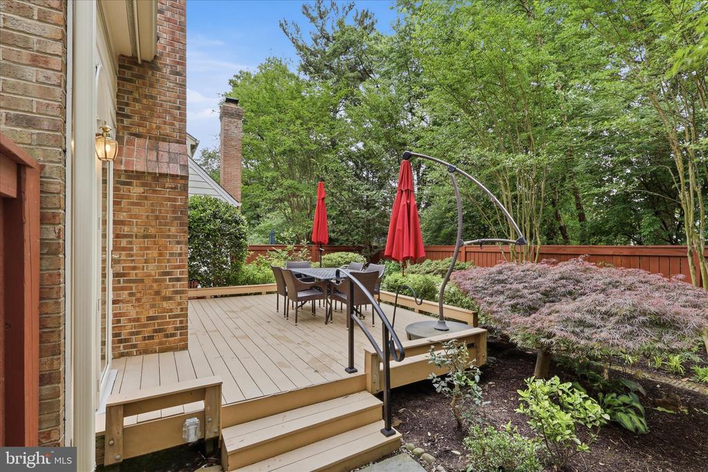 7257 MCLEAN COMMONS LANE