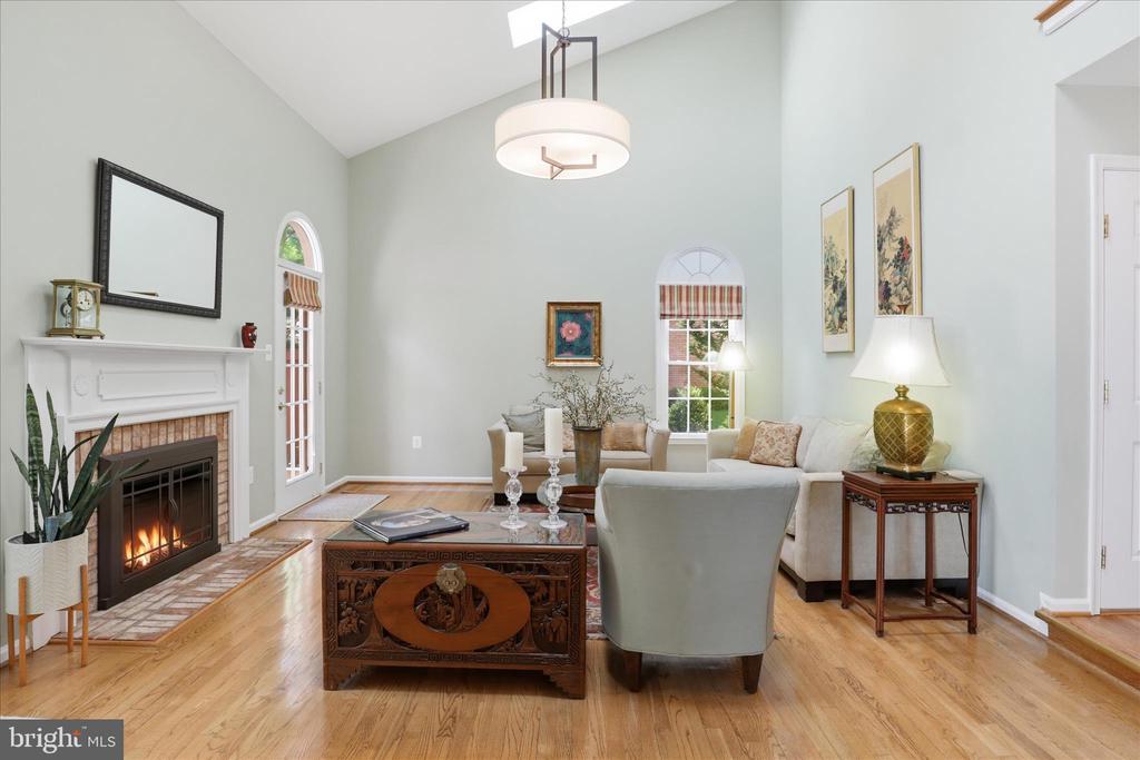 7257 MCLEAN COMMONS LANE