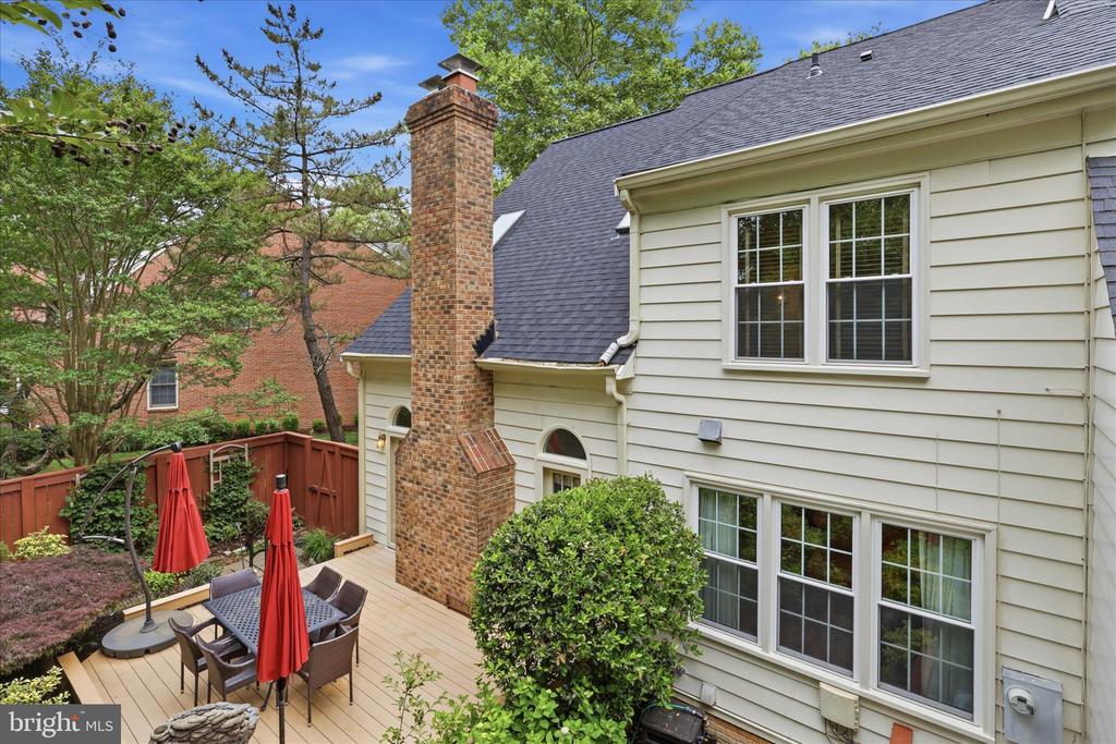 7257 MCLEAN COMMONS LANE