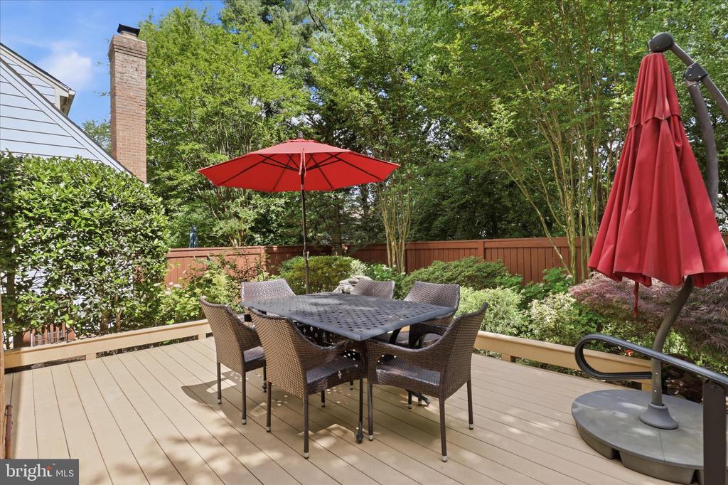 7257 MCLEAN COMMONS LANE