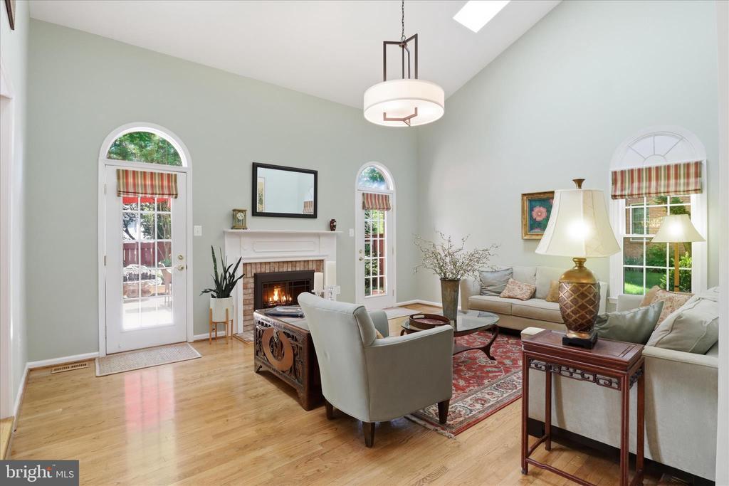 7257 MCLEAN COMMONS LANE