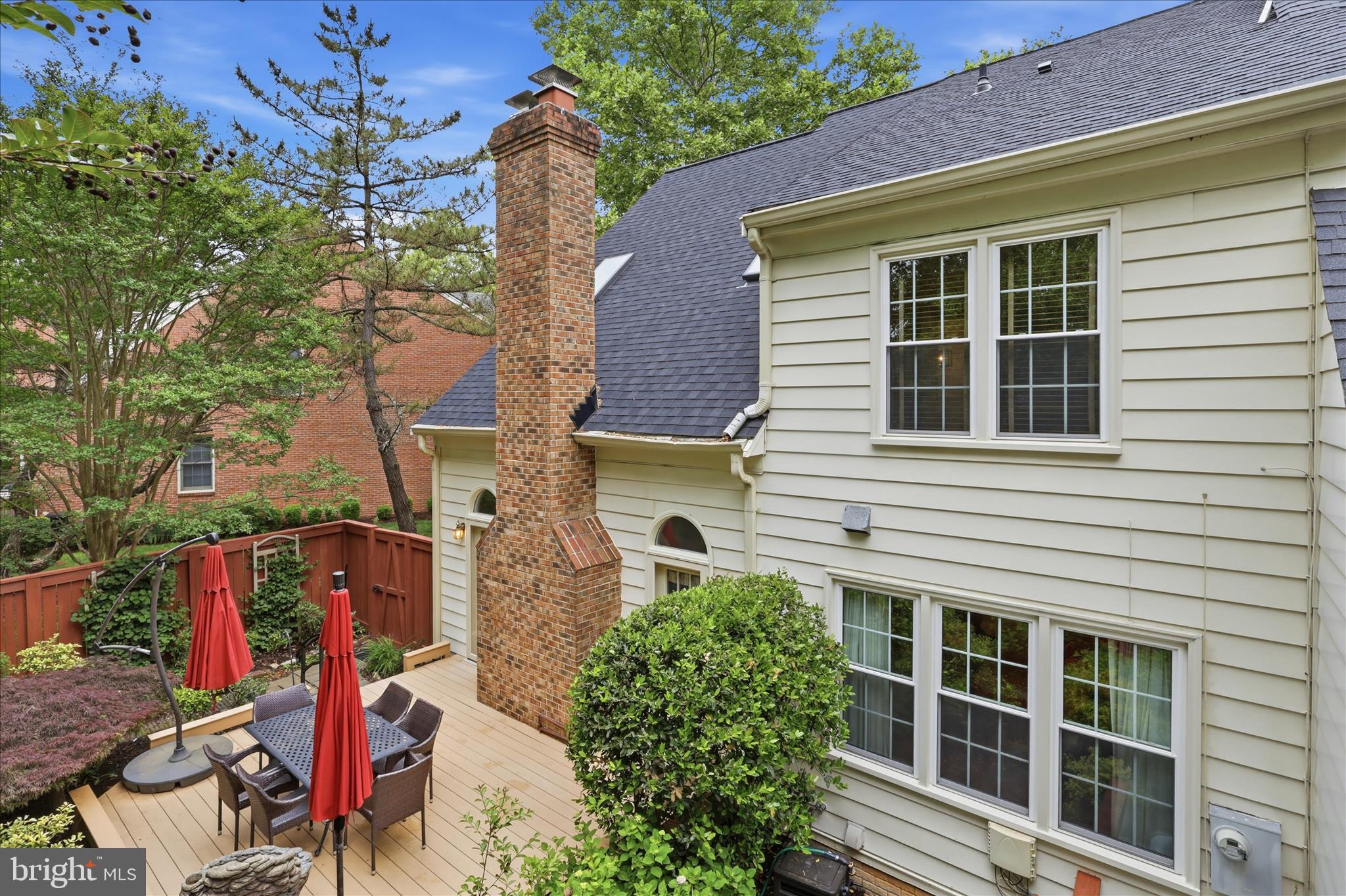 7257 MCLEAN COMMONS LANE