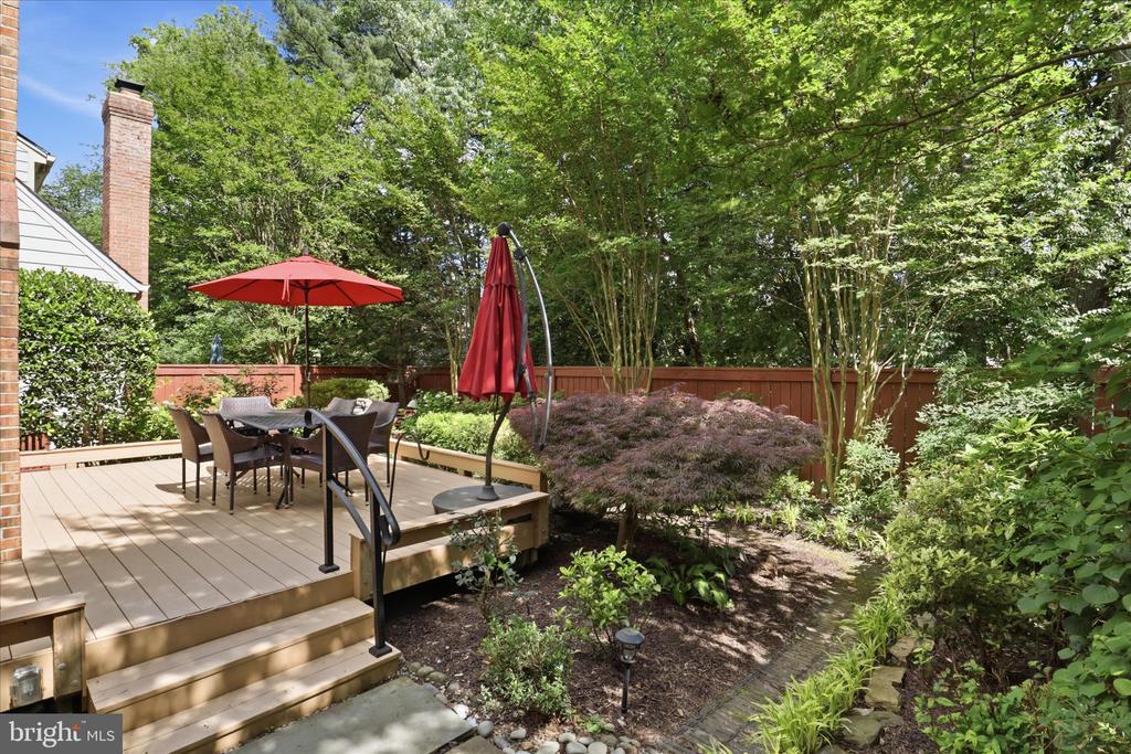 7257 MCLEAN COMMONS LANE