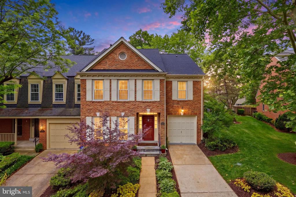 7257 MCLEAN COMMONS LANE