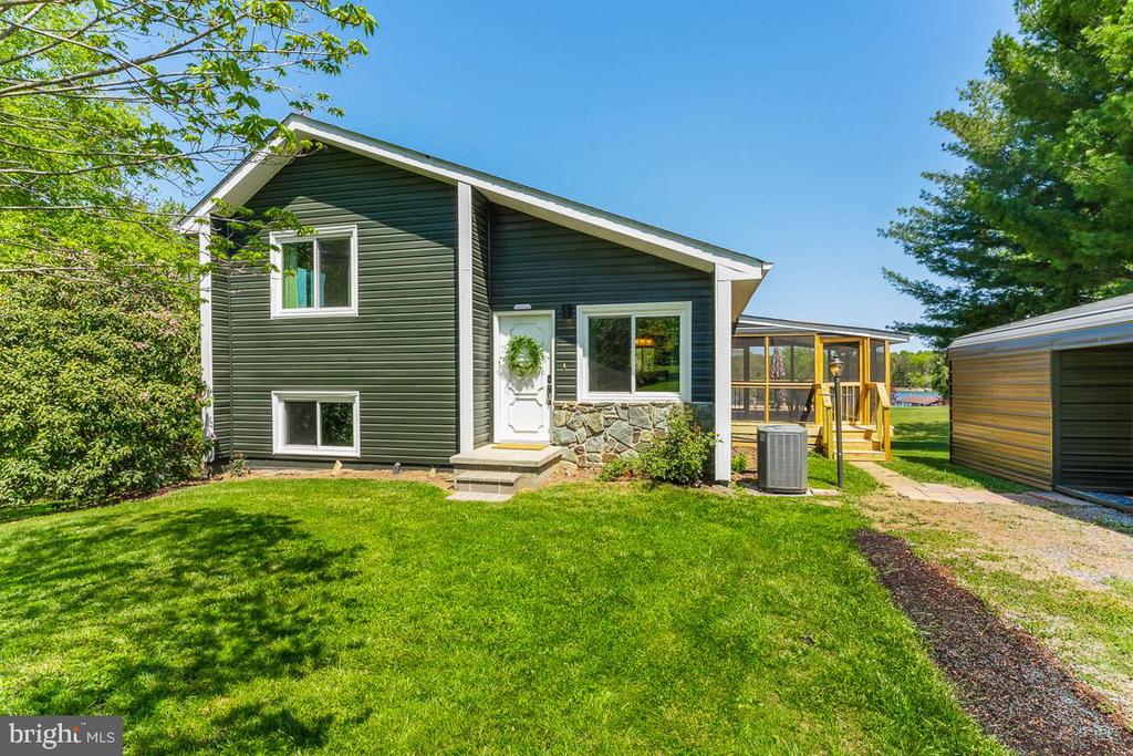 430 LAKEVIEW DR