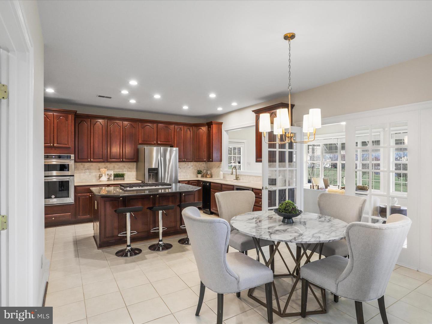 21254 Dubois Ct