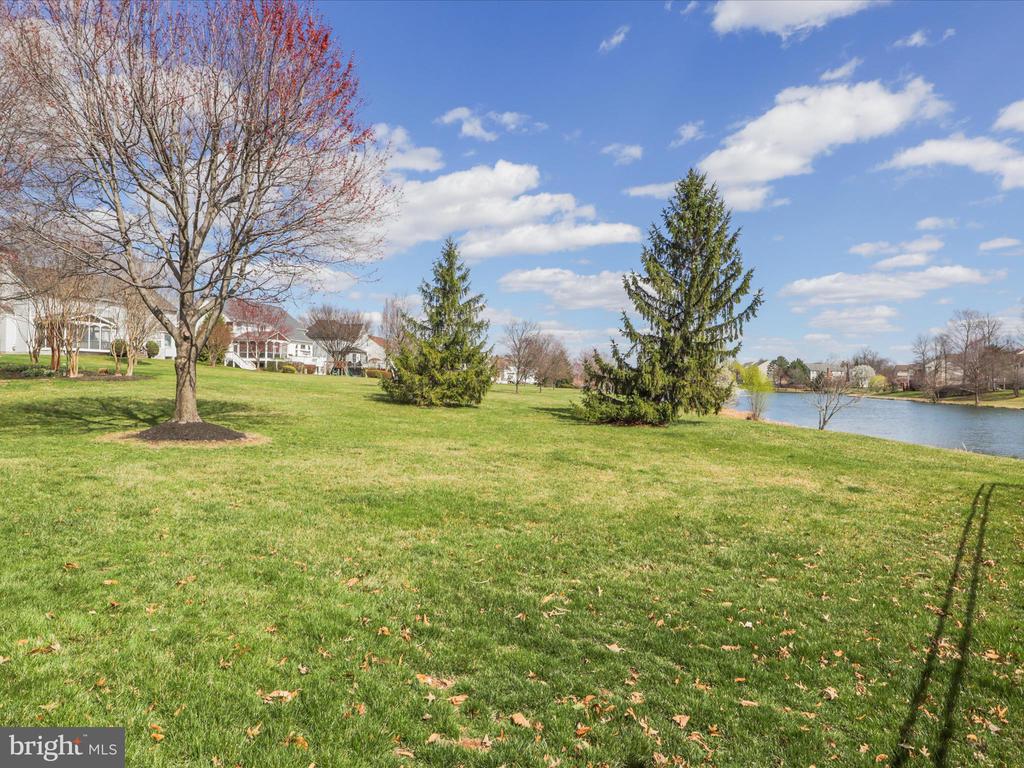 21254 Dubois Ct