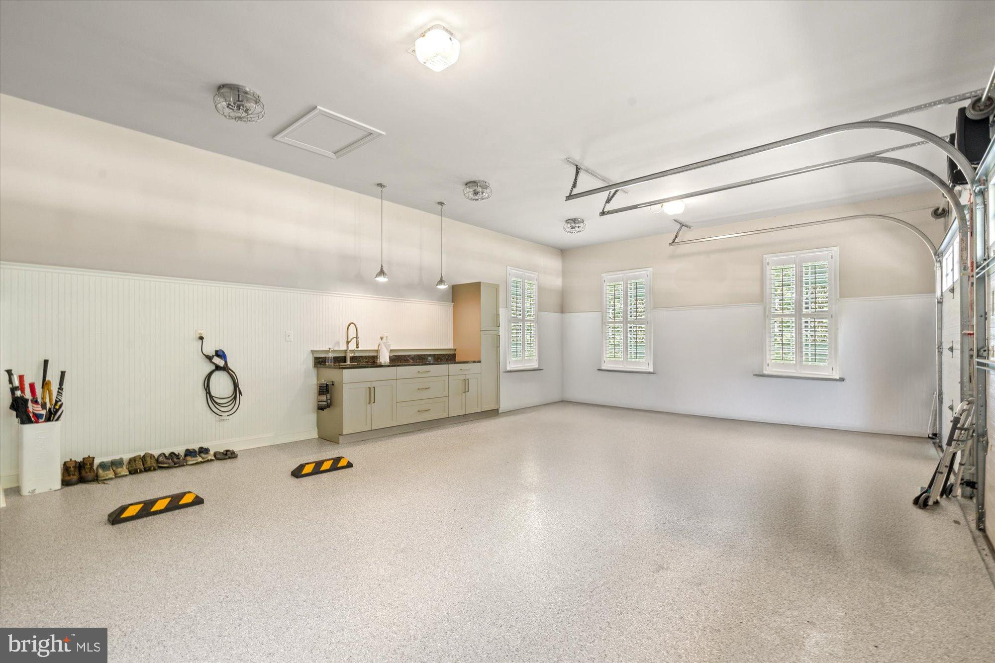 11031 BACON RACE ROAD