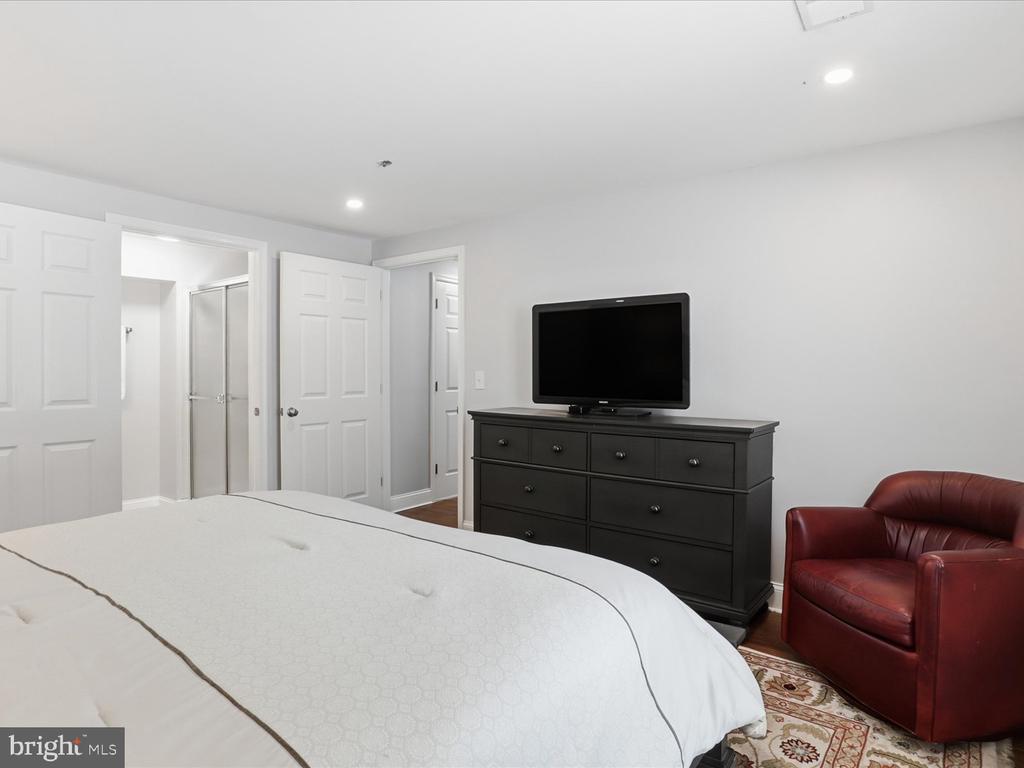 3620 SHERBROOKE CIRCLE 103