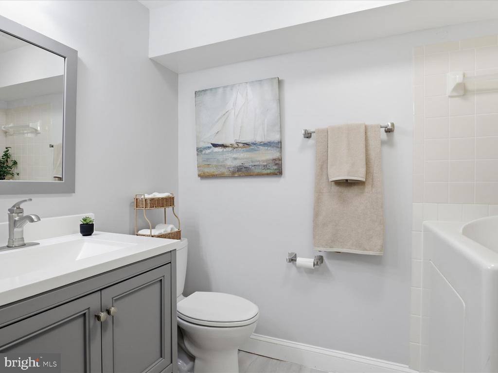 3620 SHERBROOKE CIRCLE 103