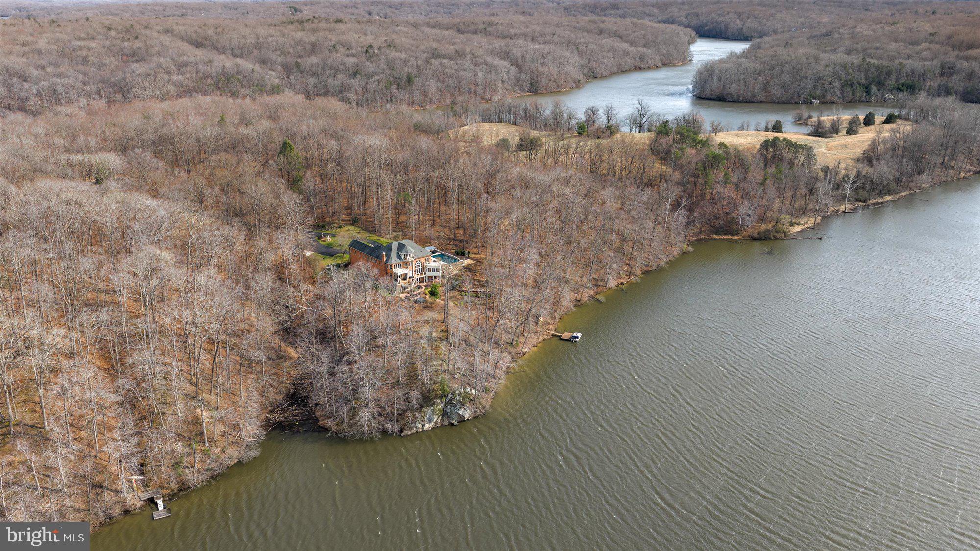 10036 LAKE OCCOQUAN DRIVE