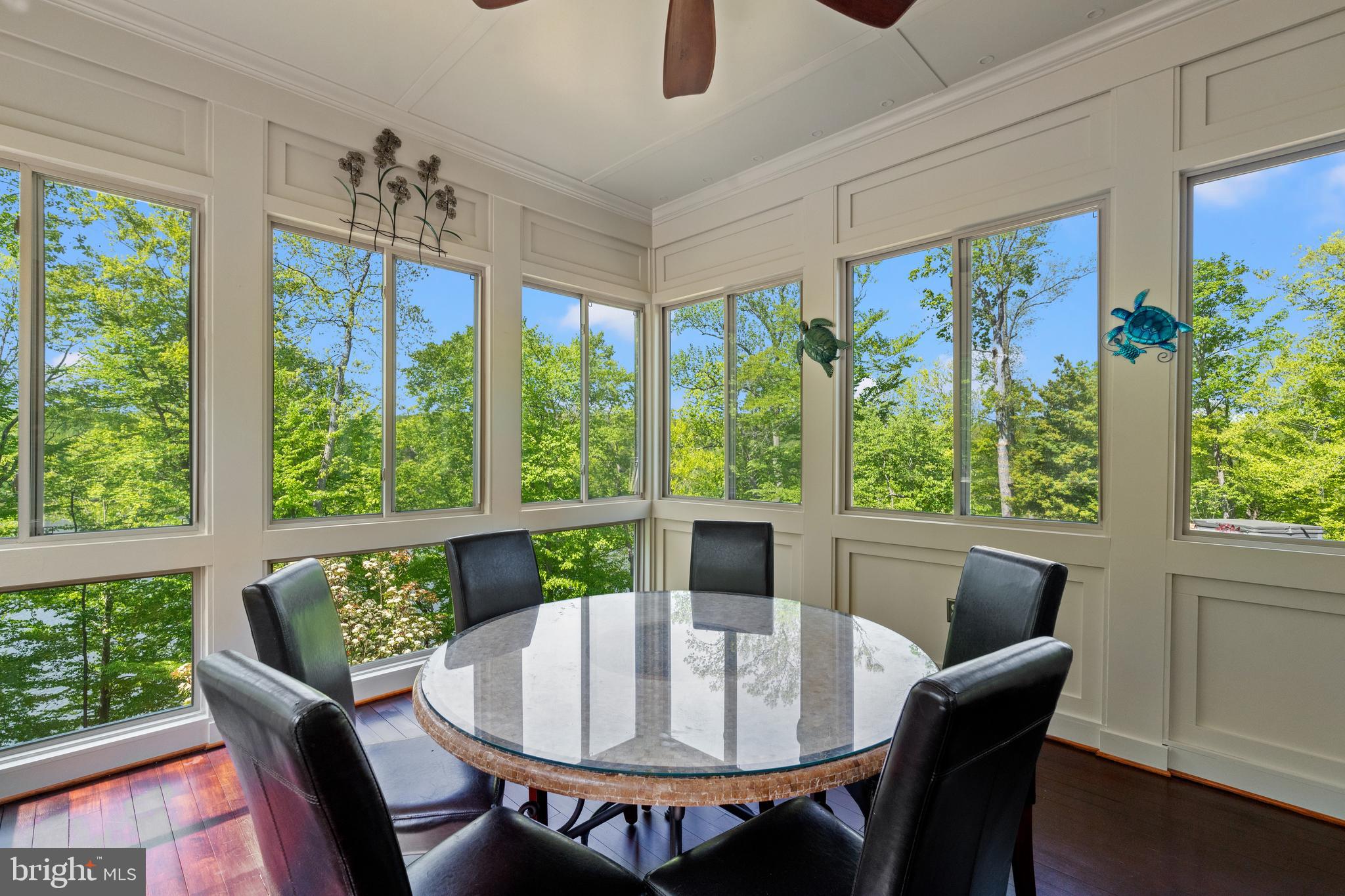 10036 LAKE OCCOQUAN DRIVE
