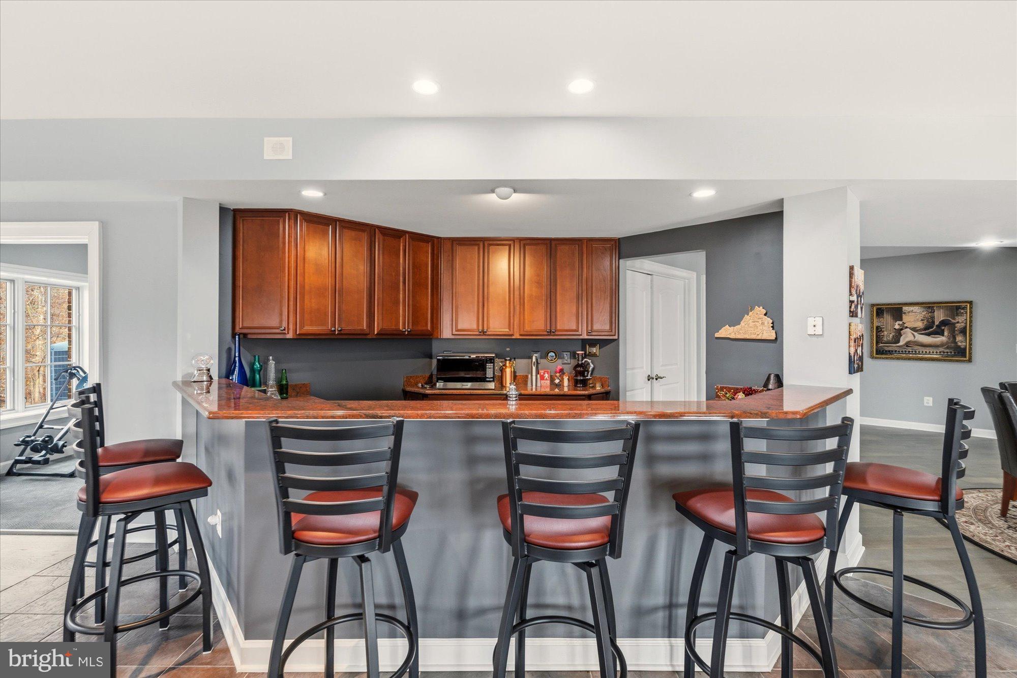 10036 LAKE OCCOQUAN DRIVE