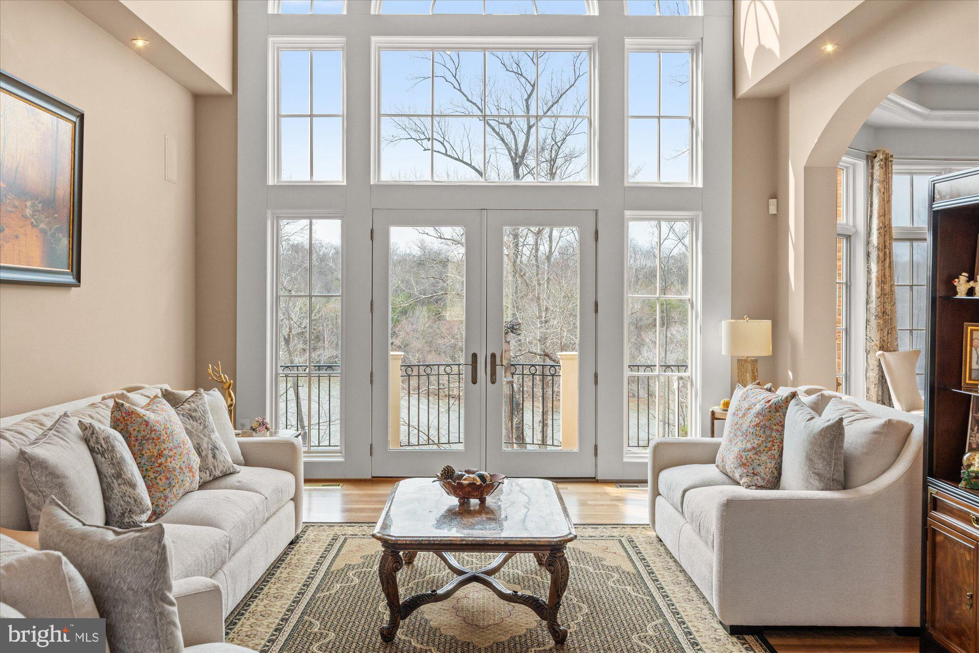 10036 LAKE OCCOQUAN DRIVE